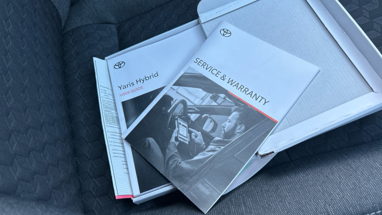 Toyota Yaris 1.5 Hybrid Design 5dr CVT Hybrid Hatchback